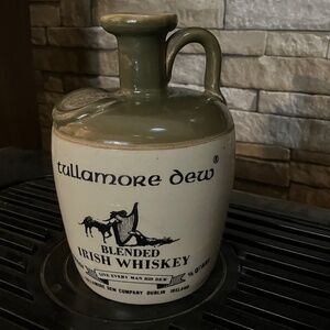☘️VINTAGE TULLAMORE DEW BLENDED IRISH WHISKEY 🥃 CROCKERY JUG, DUBLIN IRELAND☘️